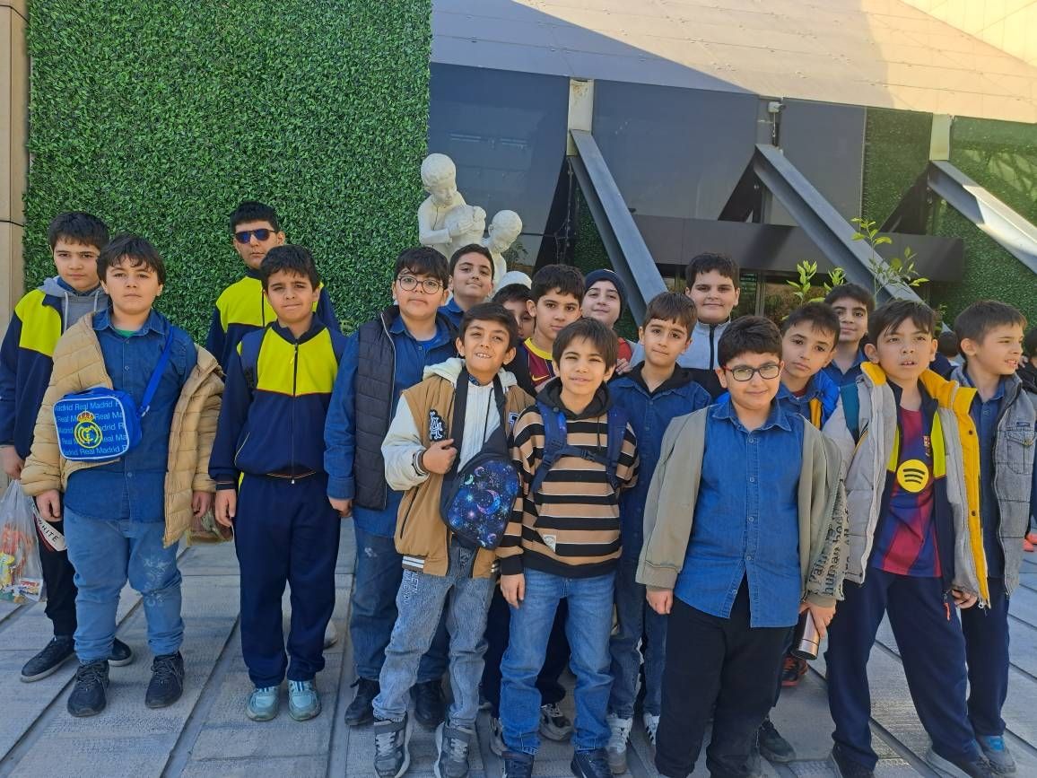 اردوی باغ کتاب تهران