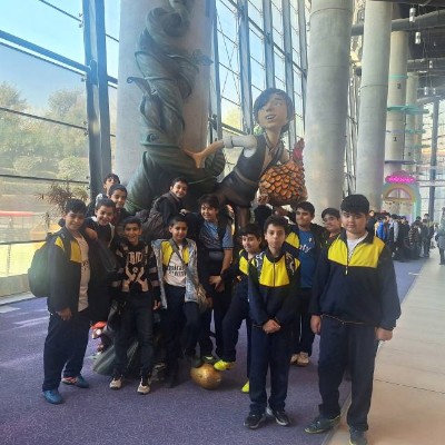 اردوی باغ کتاب تهران